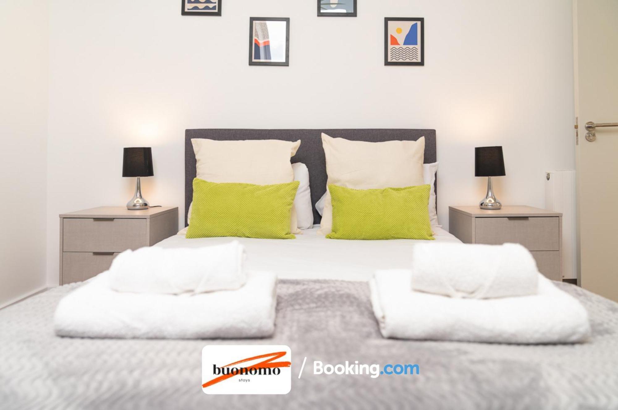 Two Bedroom Apartment At Buonomo Stays Short Lets & Serviced Accommodation ロンドン エクステリア 写真
