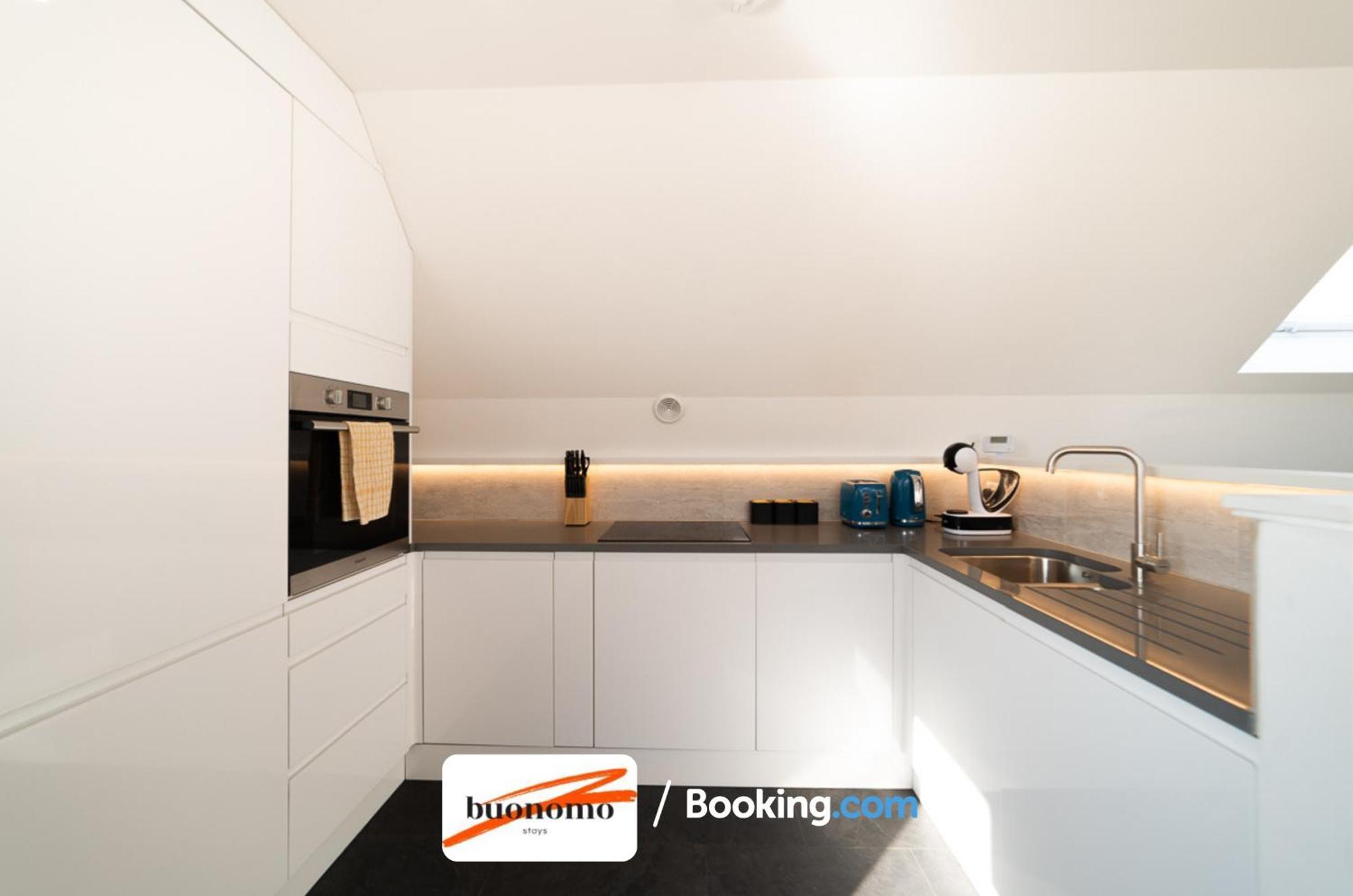 Two Bedroom Apartment At Buonomo Stays Short Lets & Serviced Accommodation ロンドン エクステリア 写真