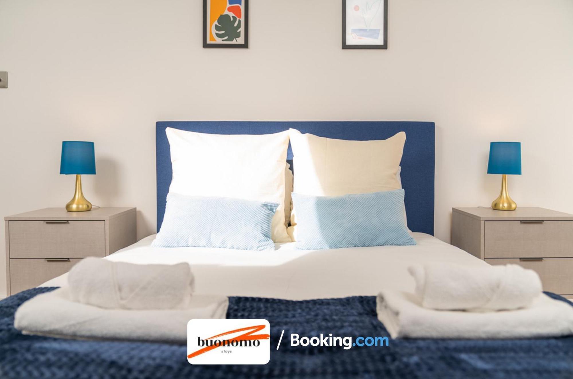 Two Bedroom Apartment At Buonomo Stays Short Lets & Serviced Accommodation ロンドン エクステリア 写真